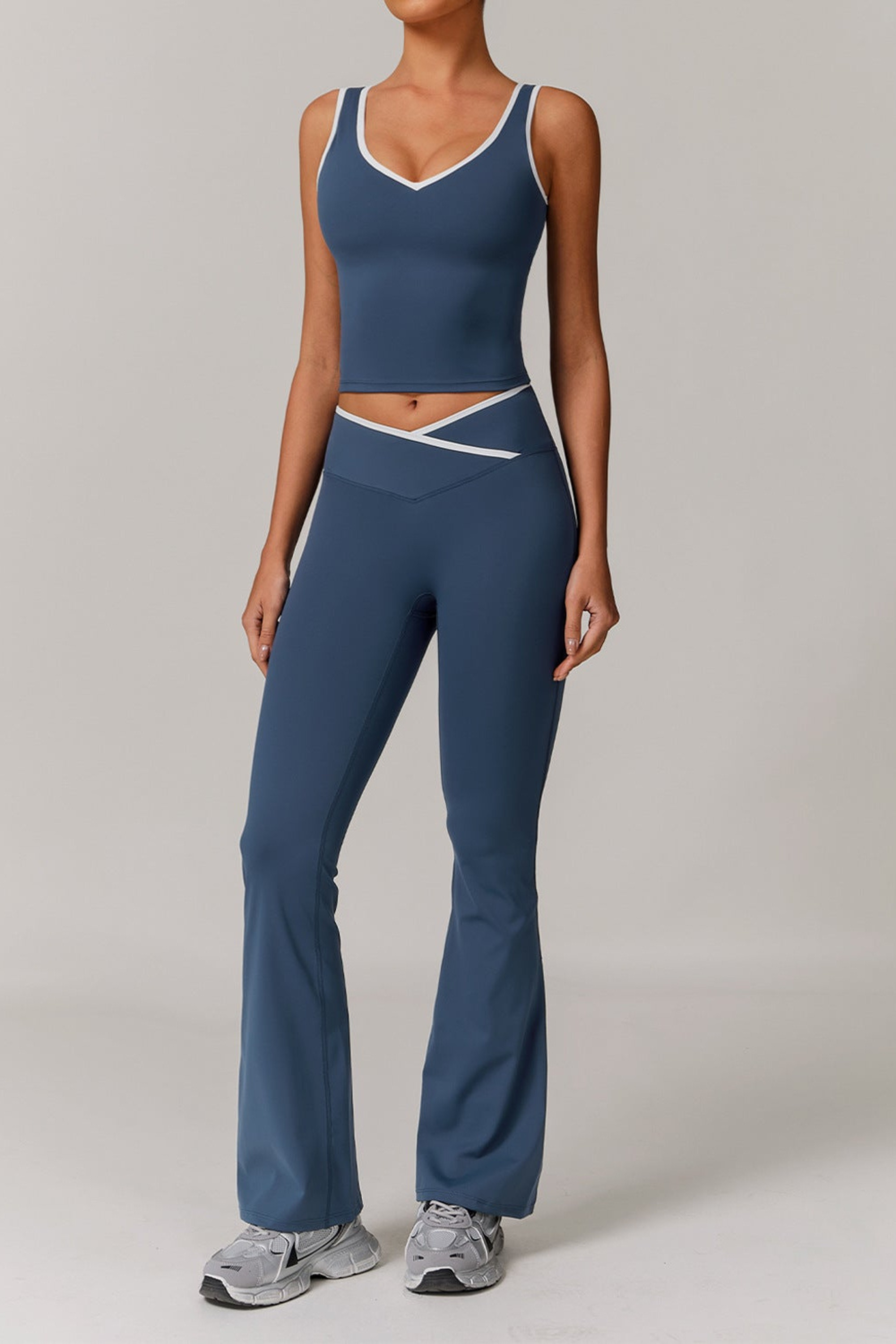 Contrast Flare Set - Co Ord Set | 8j03aj-k6.myshopify.com
